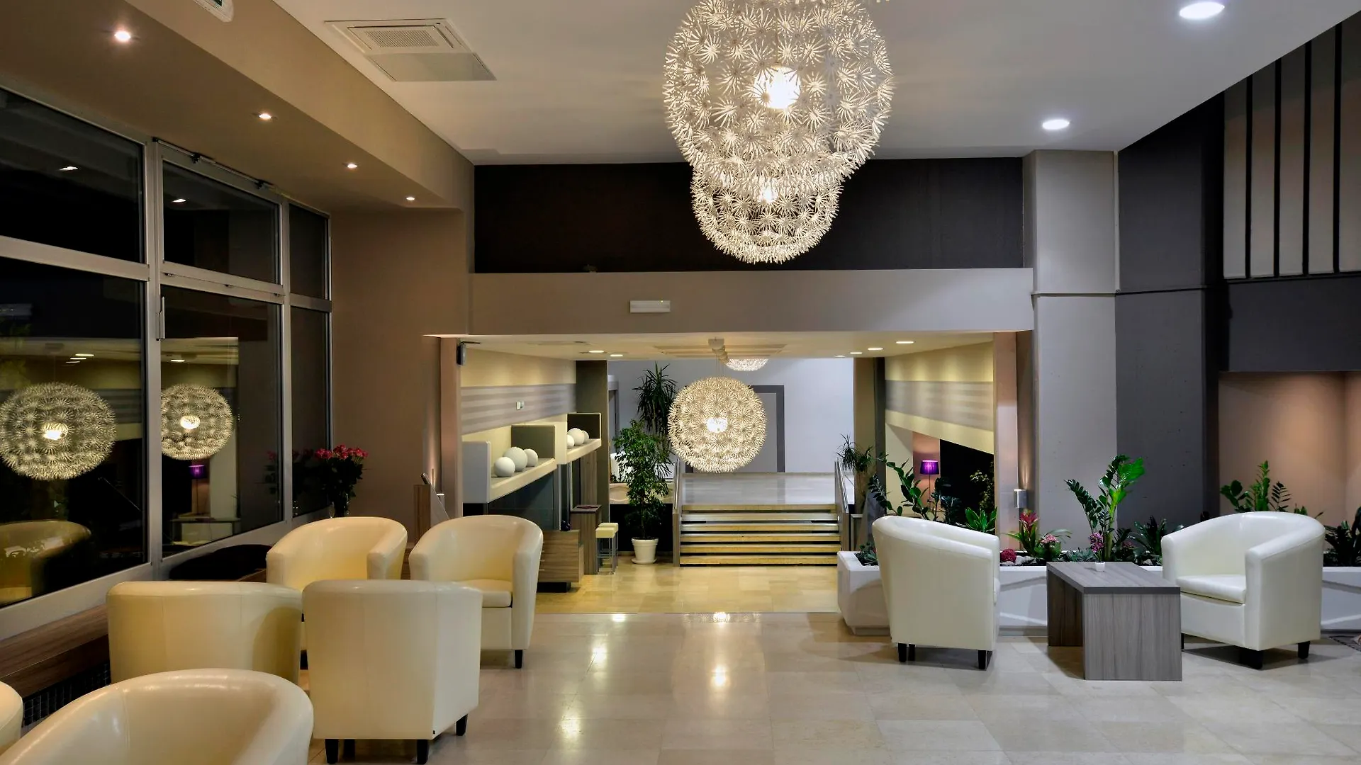Grand Hotel Adriatic II Opatija 3*,